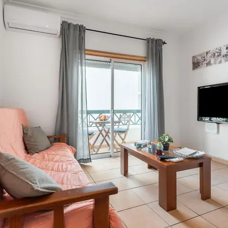 Inara & Mayra's By Interhome