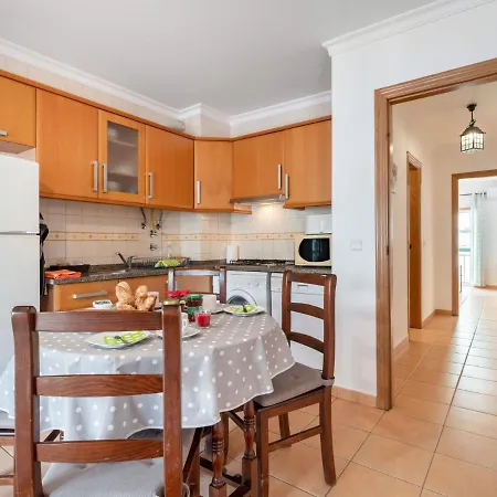 Inara & Mayra's By Interhome *